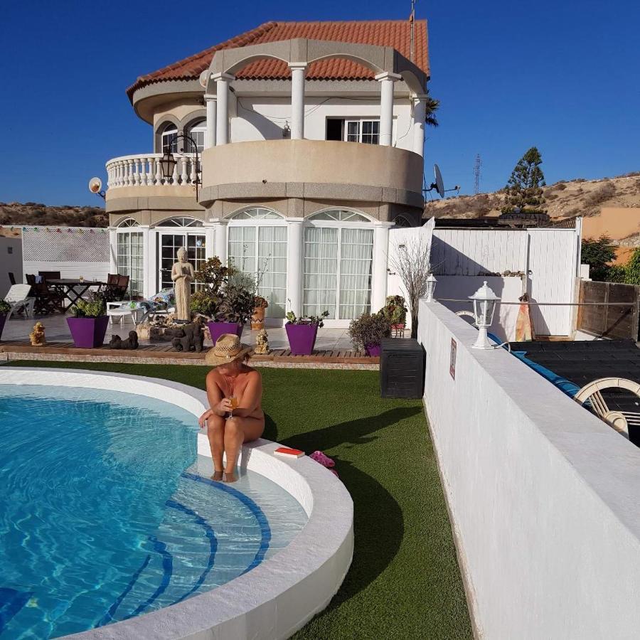 BHH NATURIST RESORT WITH 4 INDEPENDENT APARTMENTS, COSTA CALMA **